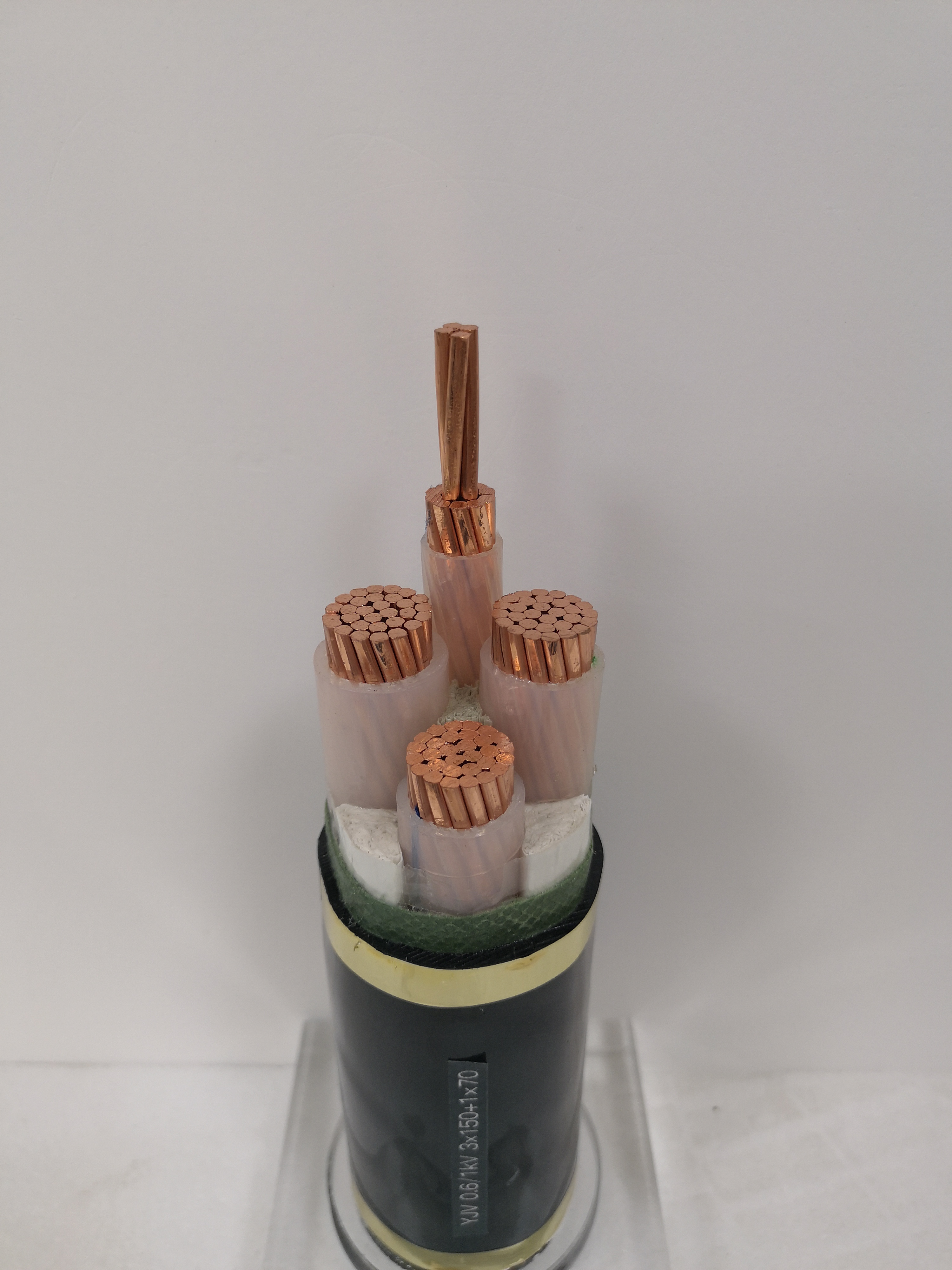 鄭州電纜廠家帶你了解什么是zc-<i style='color:red'>yjv電纜</i>？